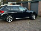 BMW X1 2.0 Sdrive 18I AUT 2011 Zwart, Auto's, BMW, Zwart, 4 cilinders, Zwart, Particulier