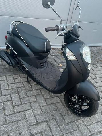 Sym mio 100cc Snor beschikbaar voor biedingen