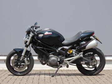 Ducati Monster 696 ABS Plus (bj 2011) beschikbaar voor biedingen