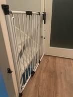fenss SafetyDoor Traphekje Wit, Kinderen en Baby's, Traphekjes, Ophalen, Zo goed als nieuw, Metaal of IJzer, 115 cm of meer