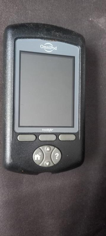 Glucose meter om bloedsuiker te meten met teststrips en hoes beschikbaar voor biedingen