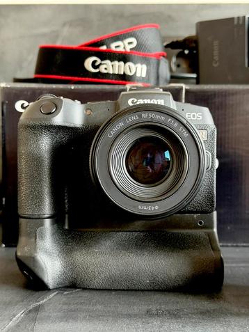 (Moet weg!) Canon EOS RP + RF 50mm f1.8 | 4001 clicks beschikbaar voor biedingen