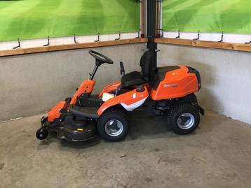 Husqvarna R214T (bj 2025) beschikbaar voor biedingen