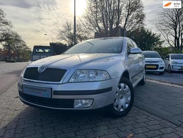 Skoda Octavia 1.6 Ambiente A-C Elek Pakket Schuif/Dak beschikbaar voor biedingen