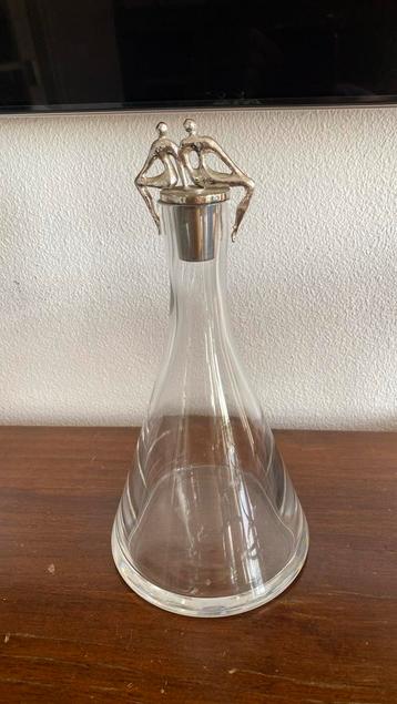 Karaf beschikbaar voor biedingen