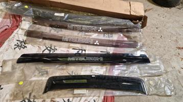 Mitsubishi stoneguard / sunvisors beschikbaar voor biedingen
