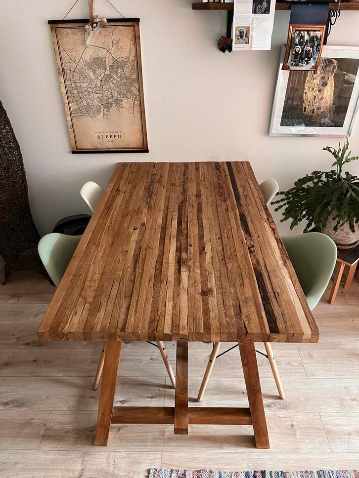 Robuuste Troubadour tafel - gerecycled hout, Huis en Inrichting, Tafels | Eettafels, Gebruikt, 100 tot 150 cm, 150 tot 200 cm