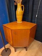Vintage hoekkastje wandmeubel wandkast teak
kastje, Ophalen of Verzenden