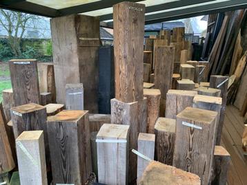 Houten zuilen, houten sokkels en pilaren !!  beschikbaar voor biedingen