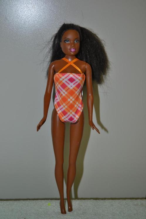 Mooie bruine mattel barbie pop met originele kleding NR 6553, Verzamelen, Poppen, Zo goed als nieuw, Pop, Ophalen of Verzenden