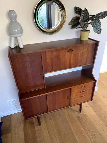 Vintage Buffetkast – Jaren ’60 beschikbaar voor biedingen