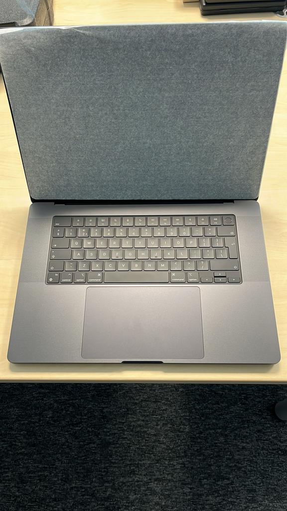APPLE MacBook Pro 16 M3 Max – 14C – 30C – 36 GB – 2 TB, Computers en Software, Apple Macbooks, Zo goed als nieuw, 16 inch, 4 Ghz of meer