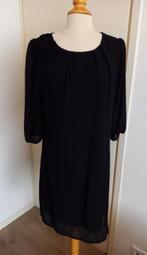 * Little black dress met roosjes en rugrits L zgan *, Maat 42/44 (L), Zo goed als nieuw, Pescara, Zwart