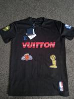 LOUIS VUITTON X NBA T shirt, Maat 52/54 (L), Zwart, Nieuw, Ophalen of Verzenden
