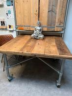 Tafel steigerhout en steigerpijpen, verrijdbaar, Huis en Inrichting, Tafels | Eettafels, Ophalen, Gebruikt, Overige materialen