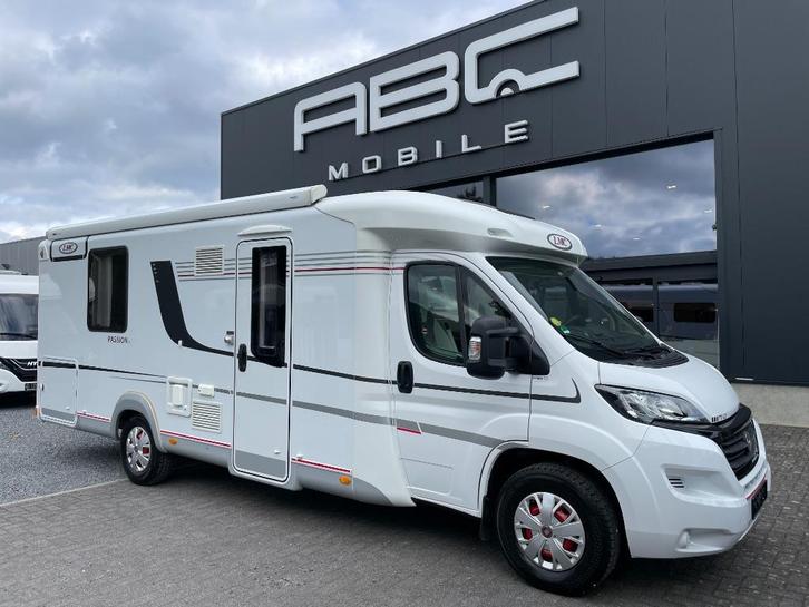LMC T743 Passion - 149 PK - 3 zonnepanelen - 1 Jaar Garantie, Caravans en Kamperen, Campers, Bedrijf, tot en met 4, Half-integraal