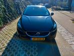 Volvo V40 2.0 T2 122PK 2016 Zwart in prijs verlaagd., Auto's, Volvo, Voorwielaandrijving, 65 €/maand, Stof, Zwart