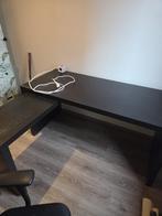 Malm Bureau met uitrekbaar blad en met stekkerdoos, Huis en Inrichting, Ophalen, Zo goed als nieuw