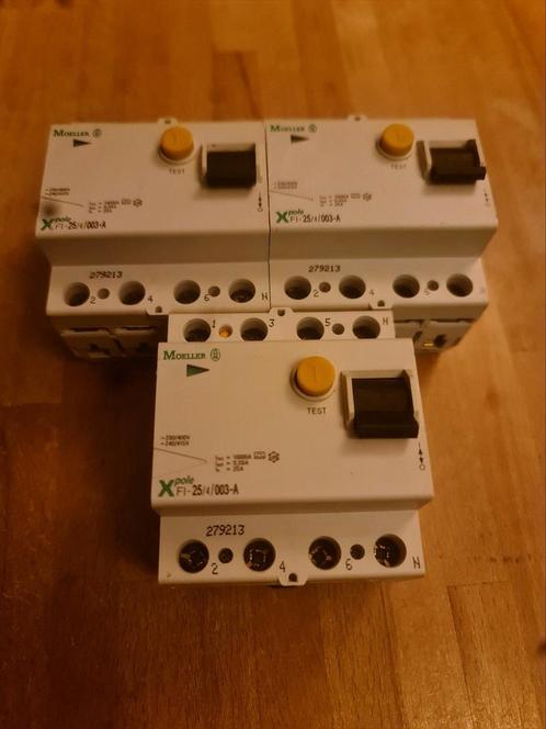 Moeller aardlekschakelaar FI-25/4/003-A, 1st beschikbaar, Doe-het-zelf en Verbouw, Elektra en Kabels, Zo goed als nieuw, Overige typen