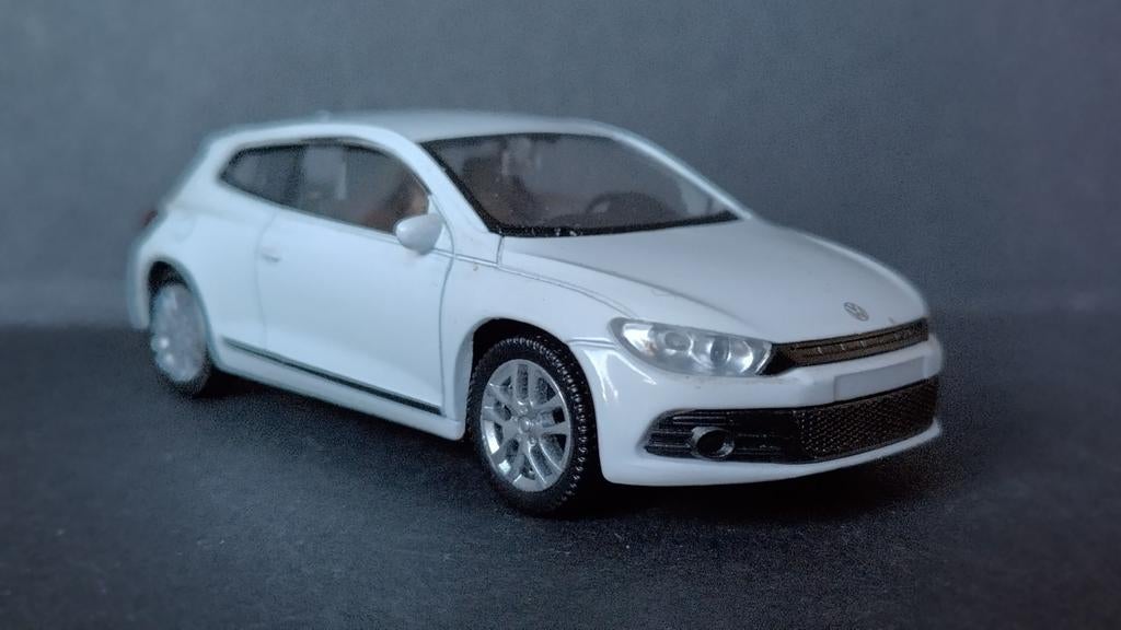 Volkswagen Scirocco White 1:43 Welly Pol, Hobby en Vrije tijd, Modelauto's | 1:43, Overige merken, Auto, Verzenden, Nieuw