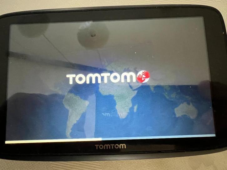 Navigatie TomTom Go Essential 6 inch, Auto diversen, Autonavigatie, Zo goed als nieuw, Ophalen of Verzenden