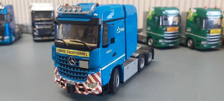 Mercedes arocs 6x4 zwaartansport trekker wsi, Hobby en Vrije tijd, Modelauto's | 1:50, Zo goed als nieuw, Bus of Vrachtwagen, Wsi