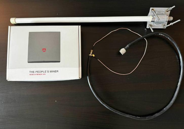 Bobcat 300 HNT Helium Miner (incl antenne en kabels), Computers en Software, Routers en Modems, Gebruikt, Router, Ophalen of Verzenden
