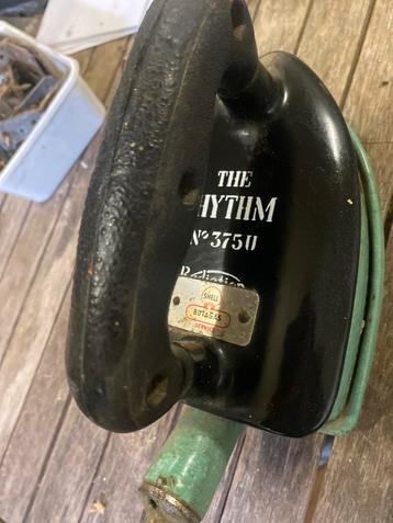 Antiek Strijkijzer 'The Rhythm' No. 375U beschikbaar voor biedingen
