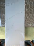 Twee marmerlook hoogglans tegels, Doe-het-zelf en Verbouw, 60 cm of meer, Wandtegels, Nieuw, Ophalen of Verzenden