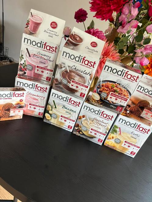 Modifast ongeveer 50 maaltijden, Sieraden, Tassen en Uiterlijk, Uiterlijk | Dieet en Afvallen, Zo goed als nieuw, Ophalen of Verzenden