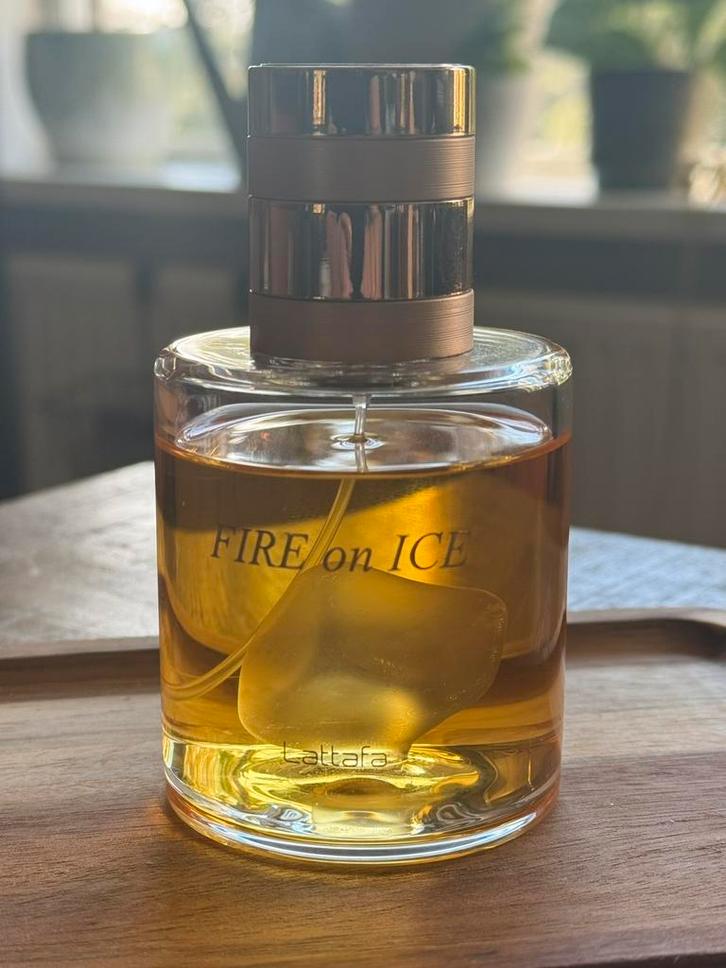 Fire on ice decant, Sieraden, Tassen en Uiterlijk, Uiterlijk | Parfum, Zo goed als nieuw, Verzenden