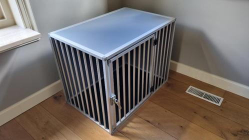Stevige honden bench, medium grootte, vrijwel nieuw, Dieren en Toebehoren, Hondenbenches, Zo goed als nieuw, Ophalen