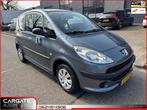 Peugeot 1007 1.4 Urban|NAP|APK|Netteauto|Uniek-Kmstand|Hogei, Voorwielaandrijving, Stof, Zwart, 4 cilinders