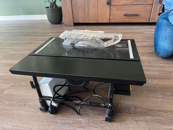 HBM Tafelcirkelzaagmachine 800W, Doe-het-zelf en Verbouw, Gereedschap | Zaagmachines, Nieuw, Cirkelzaag, 600 tot 1200 watt, 70 mm of meer