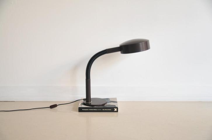 bruine Hala Zeist bureaulamp, Huis en Inrichting, Lampen | Tafellampen, Gebruikt, Minder dan 50 cm, Kunststof, Metaal, Ophalen of Verzenden