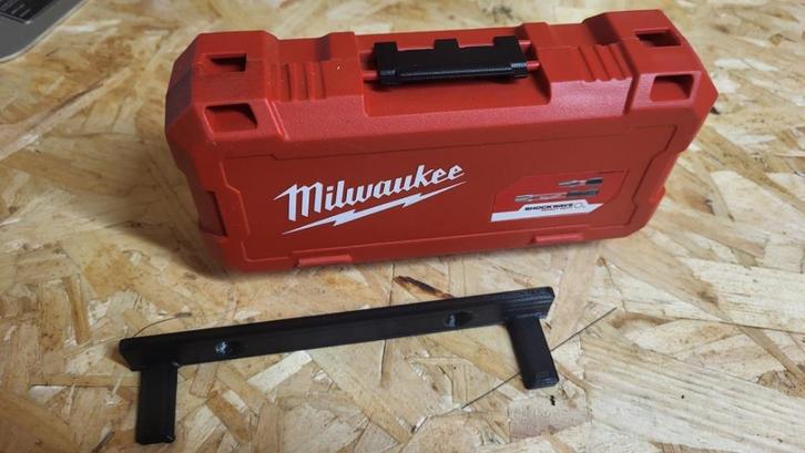 ✅ Milwaukee Shockwave Box Wandbeugel – Stevig & handig!, Doe-het-zelf en Verbouw, Gereedschap | Handgereedschap, Nieuw, Ophalen of Verzenden