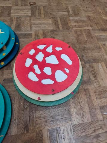 Atelier De Noest Houten kinderlampen beschikbaar voor biedingen