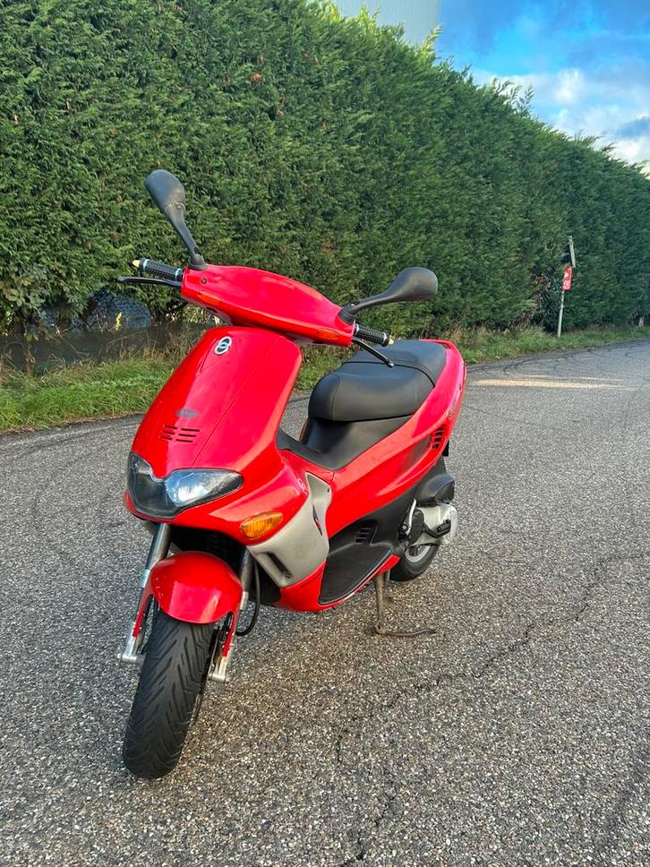 Gilera runner 50cc, Fietsen en Brommers, Scooters | Piaggio, Zo goed als nieuw, Overige modellen, Maximaal 45 km/u, Ophalen
