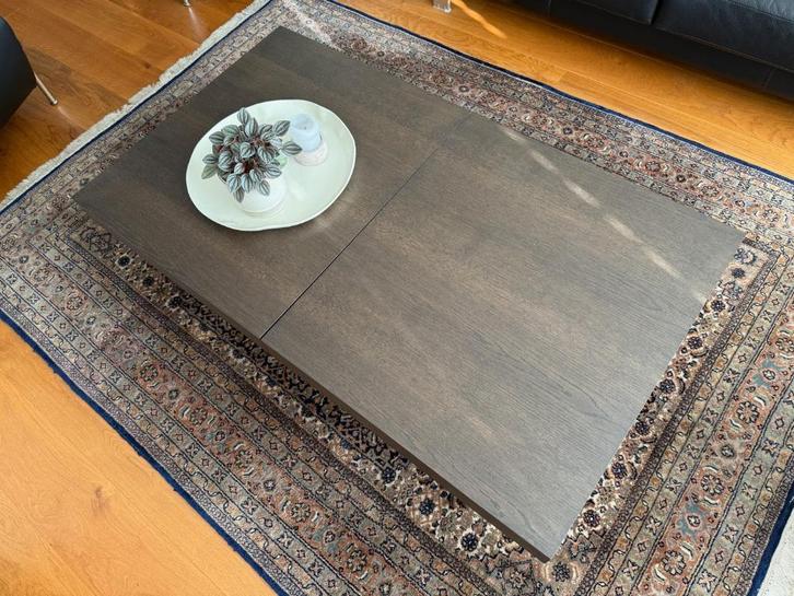 Mooie Leolux tablet salontafel - uitschuifbaar tafelblad, Huis en Inrichting, Tafels | Salontafels, Zo goed als nieuw, Minder dan 50 cm
