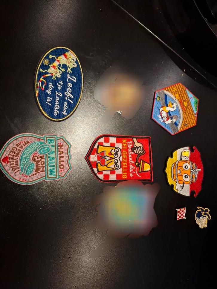 Carnaval emblemen en pins, Verzamelen, Speldjes, Pins en Buttons, Overige onderwerpen, Ophalen of Verzenden