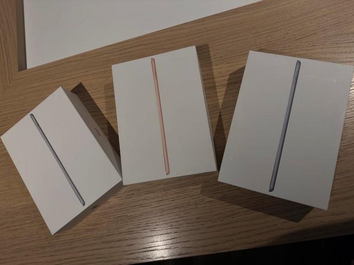 3x iPad 2018 6e Gen - 2x 128GB/1x 32GB - ook per stuk, Computers en Software, Apple iPads, Gebruikt, Apple iPad, Wi-Fi, 10 inch