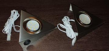 Spots led onderbouw keuken driehoek - 2 stuks beschikbaar voor biedingen