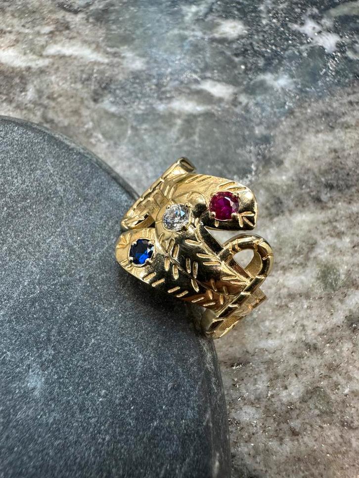 Prachtige 14k gouden slangen ring met edelstenen, Sieraden, Tassen en Uiterlijk, Ringen, Nieuw, Dame, 20 of groter, Goud, Met edelsteen