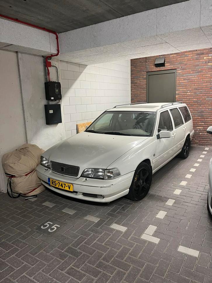 Volvo V70 2,5i 1998 137650km, Auto's, Volvo, Particulier, V70, ABS, Airbags, Airconditioning, Bluetooth, Boordcomputer, Centrale vergrendeling