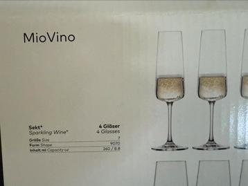 Schott Zwiesel 8 nieuw in doos wijn sekt champagne glazen beschikbaar voor biedingen