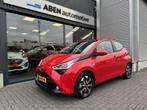 Toyota Aygo 1.0 VVTi 72PK X-Play 5-deurs (CARPLAY|CAMERA|4-S, Gebruikt, 4 stoelen, Handgeschakeld, Grijs