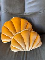 Schelp kussens, Huis en Inrichting, Woonaccessoires | Kussens, Ophalen of Verzenden, Zo goed als nieuw