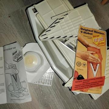 V-schaaf Vormer Rotgelb Gerate beschikbaar voor biedingen