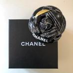 CHANEL De CAMELIA broche "Speciale Editie" COLLECTORS ITEMS, Nieuw, Overige materialen, Ophalen of Verzenden, Zwart