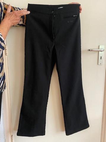 zwarte broek maat M taille 78 cm beschikbaar voor biedingen